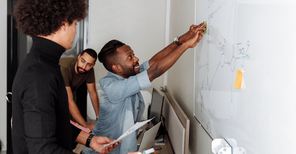 泡面三国：财融投资app详情下载教程